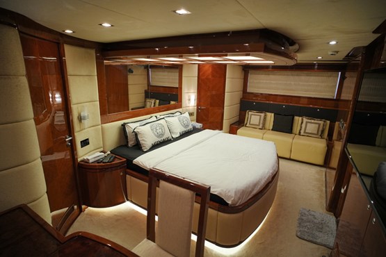 Majesty yacht | AED1,300/hour